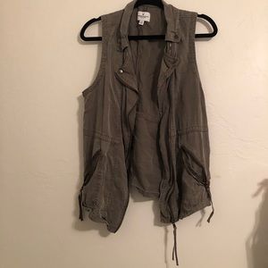 ✰ american eagle vest ✰